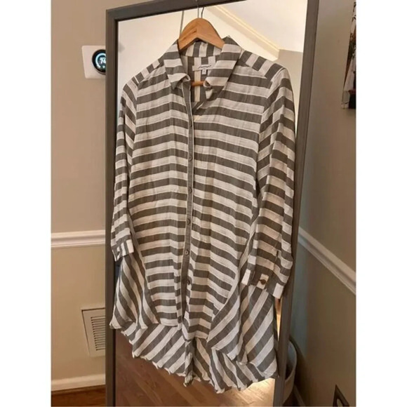 Women's Foxcroft Striped Button Down Size 6 - Picture 1 of 4